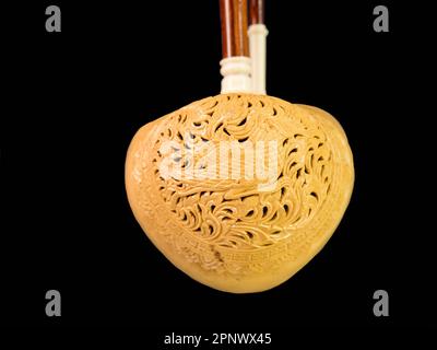 Nahaufnahme des thailändischen Fidel Bass-Musikinstruments Stockfoto