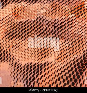 Nahaufnahme von geschreddertem, wabenförmigem Leerpapier, das bei der Materialhandhabung für den Versand empfindlicher Waren oder Produkte verwendet wird. Stockfoto