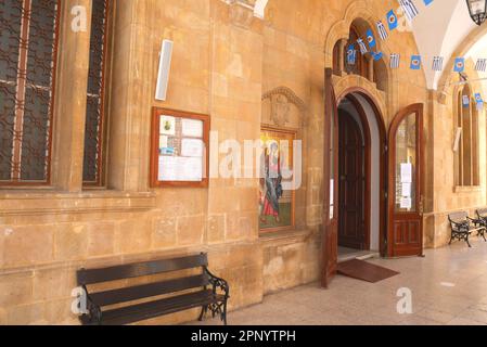Eintritt in die griechisch-orthodoxe Panagia Phaneromeni Kirche, Nikosia, Republik Zypern Stockfoto