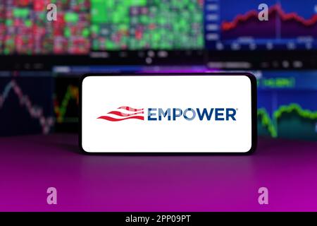 Stärken Sie den Aktienindex vor dem Hintergrund von Aktienkurven Stockfoto