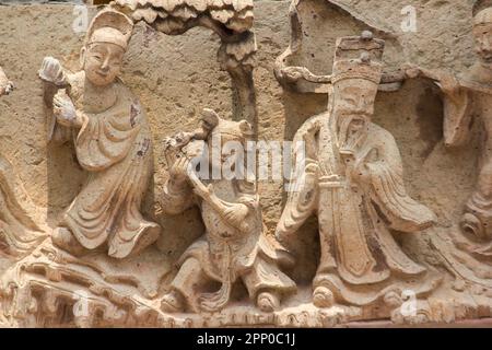 Chinesische Götter aus Steinen im chinesischen Stil in thailändischen Tempeln geschnitzt Stockfoto