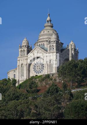 Viana do Castelo, Portugal - 14. März 2023: Diözesan Sanctuary of the Sacred Heart of Jesus oder Monte de Santa Luzia in Viana do Castelo. Stockfoto