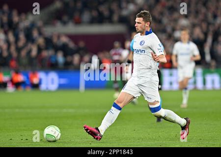 Hugo Cuypers of Gent , das während der zweiten Etappe des Viertelfinales in der UEFA Conference League für die Saison 2022-2023 bei einem Fußballspiel zwischen West Ham United und AA Gent am Donnerstag , dem 20 . April 2023 in London , England , abgebildet wurde . FOTO SPORTPIX | David Catry Stockfoto