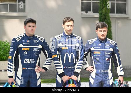 Monza, Italien. 21. April 2023. Niklas KRUTTEN, Jean Baptiste SIMMENAUER, Calan WILLIAMS, Team WRT, BMW M4 GT3 Kredit: Independent Photo Agency/Alamy Live News Stockfoto