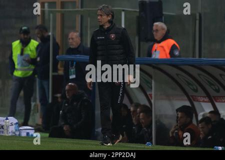 Reggio Calabria, Italien. 21. April 2023. Oreste Granillo Stadium, Reggio Calabria, Italien, 21. April 2023, Inzaghi Filippo Coach Reggina während Reggina 1914 gegen Brescia Calcio - italienischer Fußball Serie B Spiel Credit: Live Media Publishing Group/Alamy Live News Stockfoto