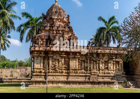 Innerhalb der Gangai konda Cholapuram Tempelanlage befindet sich ein antiker hinduistischer Tempel Stockfoto