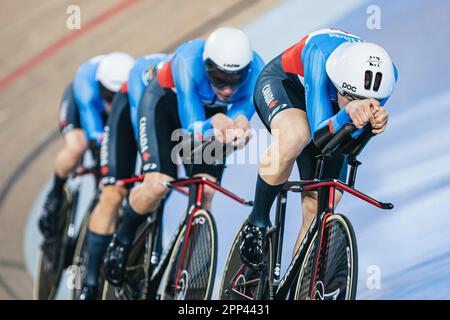 Ontario, Kanada. 21. April 2023. Foto von Alex Whitehead/SWpix.com - 21/04/2023 - Radfahren - Tissot UCI Track Nations Cup, Runde 3: Milton - Mattamy National Cycling Centre, Ontario, Kanada - Men’s Team Pursuit First Round - Canada’s Dylan Bibic, Michael Foley, Mathias Guillemette, Carson Mattern Credit: SWpix/Alamy Live News Stockfoto