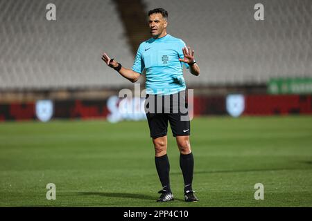 Oeiras, Portugal. 21. April 2023. Schiedsrichter Manuel Oliveira in Aktion beim Liga-Bwin-Spiel zwischen Casa Pia AC und SC Braga am 21. April 2023 im Estadio Nacional in Oeiras, Portugal. (Endstand: Casa Pia AC 0 - 1 SC Braga) (Foto: David Martins/SOPA Images/Sipa USA) Guthaben: SIPA USA/Alamy Live News Stockfoto