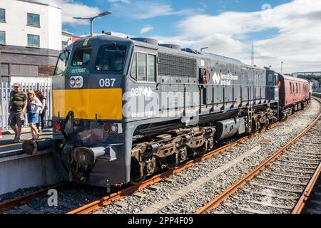 Irish Rail/Iarnród éireann Locomotive 117087 am Bahnhof Kilkenny, Kilkenny, Irland. Stockfoto