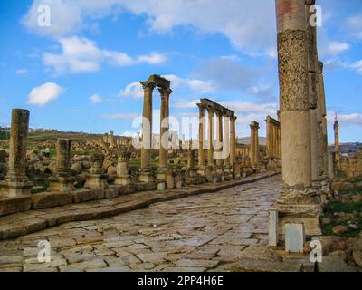 Die antike römische Stadt Geraza. Der Cardo Maximus, der Kolonnaden-Jordan. Jerash, Ich Bin'S Stockfoto