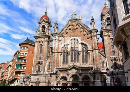 Basilika San Juan im historischen Zentrum der monumentalen Stadt Oviedo, Asturien, Spanien. Stockfoto