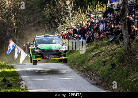 Zagreb, Kroatisch. 22. April 2023. 23 Gus GREENSMITH (GBR), Jonas ANDERSSON (SWE), SKODA FABIA RS, RC2, Rally2, Aktion während der kroatischen Rallye 2023, 4. Runde der WRC World Rally Car Championship 2023, vom 20. Bis 23. April 2023 in Zagreb, Kroatien - Foto Nikos Katikis/DPPI Credit: DPPI Media/Alamy Live News Stockfoto