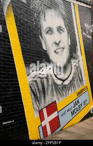 Liverpool, Großbritannien. 22. April 2023. Ein Wandbild des ehemaligen Liverpool-Spielers Jan Molby vor dem Premier League-Spiel Liverpool vs Nottingham Forest in Anfield, Liverpool, Großbritannien, 22. April 2023 (Foto von Steve Flynn/News Images) in Liverpool, Großbritannien, am 4./22. April 2023. (Foto: Steve Flynn/News Images/Sipa USA) Guthaben: SIPA USA/Alamy Live News Stockfoto