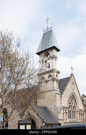 Die Gemeinde St. Mary & St Augustine in Stamford, Lincolnshire, England, beherbergt eine Gemeinde der römisch-katholischen Diözese von Nottingham. Stockfoto