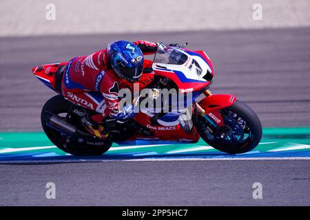 ASSEN, NIEDERLANDE – APRIL 22: Iker Lecuona aus Spanien und Team HRC, die während der FIM Superbike World Championship Pirelli Dutch Round am 22. April 2023 in Assen, Niederlande, während der WorldSBK Tissot Superpole antreten (Foto: Andre Weening/Orange Pictures) Stockfoto