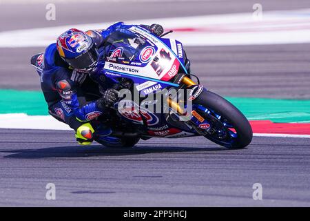 ASSEN, NIEDERLANDE - APRIL 22: Toprak Razgatlioglu aus der Türkei und Pata Yamaha Prometeon WorldSBK nehmen während der WorldSBK Tissot Superpole während der FIM Superbike World Championship Pirelli Dutch Round am 22. April 2023 in Assen, Niederlande, an der Weltmeisterschaft Teil (Foto: Andre Weening/Orange Pictures) Stockfoto