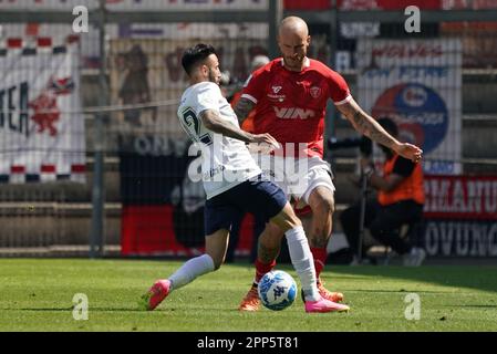 Perugia, Italien. 22. April 2023. Renato Curi Stadion, Perugia, Italien, 22. April 2023, Struna aljaz (n.90 perugia calcio) während der AC Perugia gegen Cosenza Calcio - italienischer Fußball der Serie B Spielguthaben: Live Media Publishing Group/Alamy Live News Stockfoto