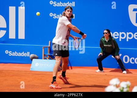 Barcelona, Spanien. 22. April 2023. 2023 ATP 500 Barcelona Open Banc Sabadell. Tsitsipas schlägt Musetti 6-4 5-7 6-3 Kredit: Joma/Alamy Live News Stockfoto