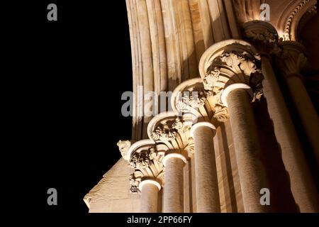 Eingangssäulen in der St. Albans Cathedral in Hertfordshire Stockfoto