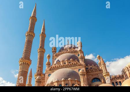 Details der Al Mustafa-Moschee in der Altstadt von Scharm El-Scheich in Ägypten. Stockfoto
