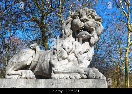 Angst, Lion, Skulptur von Joseph Dubois, 1780, am Tor des Brüsseler Park (Parc de Bruxelles), gegenüber des königlichen Palastes, Brüssel Stockfoto