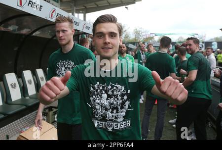 Münster, Deutschland. 22. April 2023. firo : 04/22/2023-Fußball, Fußball, Saison der Regionalliga, 2022/2023, Regionalliga West, Rückflug, 31. Spieltag SC Preussen Münster, SCP, Preussen Münster - Fortuna Düsseldorf 2, II, Two, 2:0 SC Preussen Münster, SCP, Preussen Münster, Rise, in, The, 3. League, Rise, Thomas Kok Credit: dpa/Alamy Live News Stockfoto