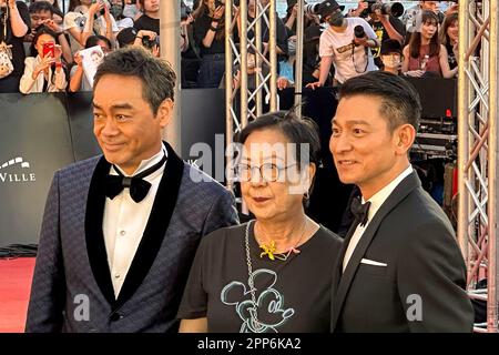 Ankunft von Sean Lau Ching-wan, Ann Hui on-wah und Andy Lau Tak-wah zur Präsentationszeremonie der Hong Kong Film Awards 41. im Cultural Centre, TST. 16APR23 SCMP/Oscar Liu Stockfoto