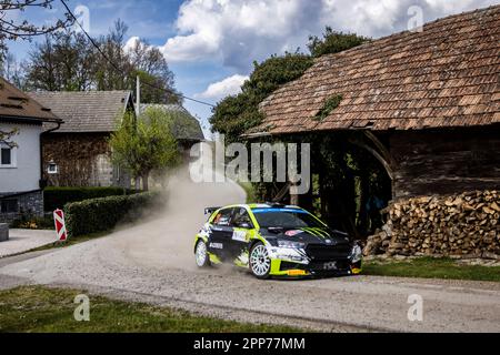 Zagreb, Kroatisch. 22. April 2023. 20 Oliver SOLBERG (SWE), Elliott EDMONDSON (GBR), SKODA FABIA RS, RC2, Rally2, Aktion während der kroatischen Rallye 2023, 4. Runde der WRC World Rally Car Championship 2023, vom 20. Bis 23. April 2023 in Zagreb, Kroatien - Foto Nikos Katikis/DPPI Credit: DPPI Media/Alamy Live News Stockfoto