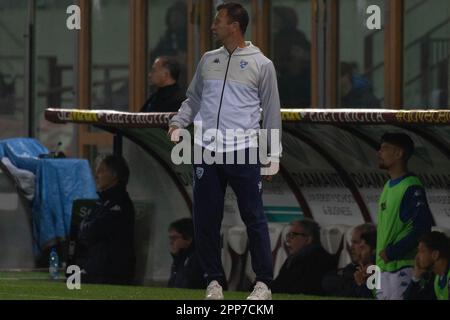 Oreste Granillo Stadium, Reggio Calabria, Italien, 21. April 2023, Gastaldello Daniele Coach Brescia während Reggina 1914 vs Brescia Calcio - Italienisch s Stockfoto