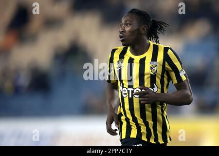 ARNHEM - Mohamed Sankoh von Vitesse während des niederländischen Premier-League-Spiels zwischen Vitesse und Excelsior im Gelredome am 22. April 2023 in Arnhem, Niederlande. ANP JEROEN PUTMANS Stockfoto