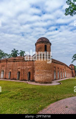 Die Sixty Dome Moschee in Bagerhat, Khulna, Bangladesch, Selective Focus Stockfoto