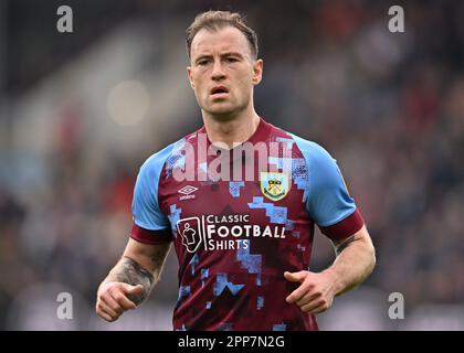 Burnley, Großbritannien. 22. April 2023. Ashley Barnes aus Burnley während des Sky Bet Championship-Spiels in Turf Moor, Burnley. Das Bild sollte lauten: Gary Oakley/Sportimage Credit: Sportimage Ltd/Alamy Live News Stockfoto