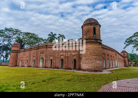 Die Sixty Dome Moschee in Bagerhat, Khulna, Bangladesch, Selective Focus Stockfoto