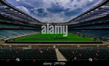 LONDON, VEREINIGTES KÖNIGREICH. 22., 2023. April. Ein allgemeiner Blick auf das Stadion vor dem Big Summer Kick-Off Gallagher Premiership Rugby Runde 23 zwischen Harleqins vs Bath Rugby im Twickenham Stadium am Samstag, den 22. April 2023. LONDON, ENGLAND. Kredit: Taka G Wu/Alamy Live News Stockfoto