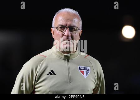 Sao Paulo, Brasilien. 23. April 2023. SP - SAO PAULO - 04/22/2023 - BRAZILEIRO A 2023, SAO PAULO X AMERICA-MG - Dorival Jr Coach von Sao Paulo während eines Spiels gegen America-MG im Morumbi Stadion für die BRAZILEIRO A 2023 Meisterschaft. Foto: Marcello Zambrana/AGIF/Sipa USA Kredit: SIPA USA/Alamy Live News Stockfoto