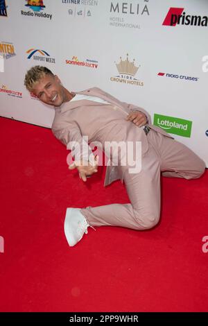 Calcar, Deutschland. 22. April 2023. Emil KUSMIREK, Red Carpet, Red Carpet Show, Ankunft, Ankunft, Die Goldene Sonne 2023, am 22. April 2023 in Wunderland Kalkar, Kredit: dpa/Alamy Live News Stockfoto