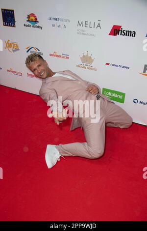 Calcar, Deutschland. 22. April 2023. Emil KUSMIREK, Red Carpet, Red Carpet Show, Ankunft, Ankunft, Die Goldene Sonne 2023, am 22. April 2023 in Wunderland Kalkar, Kredit: dpa/Alamy Live News Stockfoto