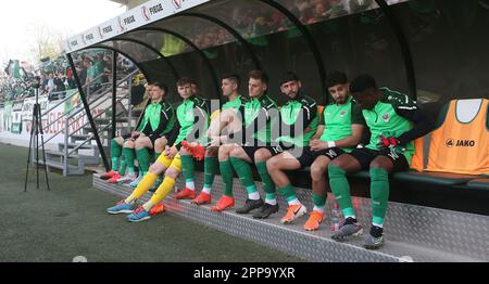 Münster, Deutschland. 22. April 2023. firo : 04/22/2023-Fußball, Fußball, Saison der Regionalliga, 2022/2023, Regionalliga West, Rückflug, 31. Spieltag SC Preussen Münster, SCP, Preussen Münster - Fortuna Düsseldorf 2, II, Two, 2:0 SC Preussen Münster, SCP, Preussen Münster, Rises, in, Die, 3. Liga, Aufstieg, Bank, Kredit: dpa/Alamy Live News Stockfoto