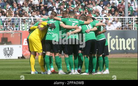 Münster, Deutschland. 22. April 2023. firo : 04/22/2023-Fußball, Fußball, Saison der Regionalliga, 2022/2023, Regionalliga West, Rückflug, 31. Spieltag SC Preussen Münster, SCP, Preussen Münster - Fortuna Düsseldorf 2, II, Two, 2:0 SC Preussen Münster, SCP, Preussen Münster, Rises, in, The, 3. League, On, Rise Fosc Preussen Munster, SCP, Preussen Münster, Teamfoto, Teamfoto Credit: dpa/Alamy Live News Stockfoto