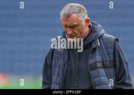 Tony Mowbray Manager von Sunderland kommt vor dem Sky Bet Championship-Spiel West Bromwich Albion vs Sunderland im Hawthorns, West Bromwich, Großbritannien, 23. April 2023 (Foto von Gareth Evans/News Images) Stockfoto