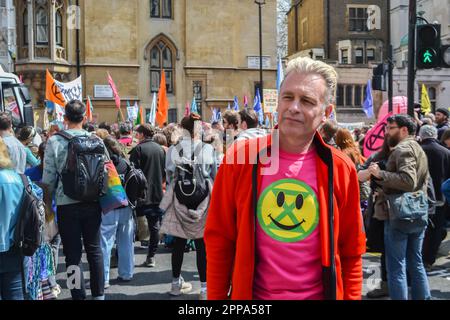 WESTMINSTER, LONDON - 22. April 2023: Chris Packham bei Extinction Rebellion's Unite for Nature Rally am Earth Day 202 Stockfoto