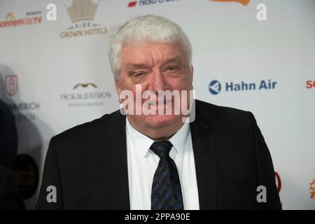 Calcar, Deutschland. 22. April 2023. Hans MEISER, Moderator, Red Carpet, Red Carpet Show, Ankunft, Ankunft, The Golden Sun 2023, am 22. April 2023 in Wunderland Kalkar, Guthaben: dpa/Alamy Live News Stockfoto