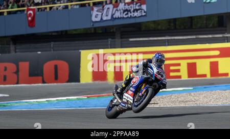 TT Assen Circuit, Assen, Niederlande, 22. April 2023, Nr. 54 Toprak Razgatlioglu TUR Yamaha YZF R1 Yamaha WorldSBK Team während Pirelli Dutch Round FIM Stockfoto