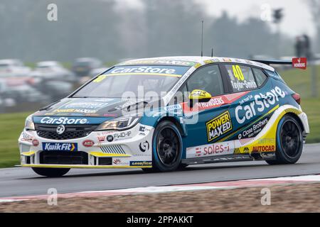 Donington Park, Castle Donington, Leicestershire, Großbritannien. 23. April 2023; Donington Park, Castle Donington, Leicestershire, England: Kwik Fit British Touring Car Championship; Aron Taylor-Smith in seinem CarStore Power max Racing Vauxhall Astra Credit: Action Plus Sports Images/Alamy Live News Credit: Action Plus Sports Images/Alamy Live News Credit Stockfoto