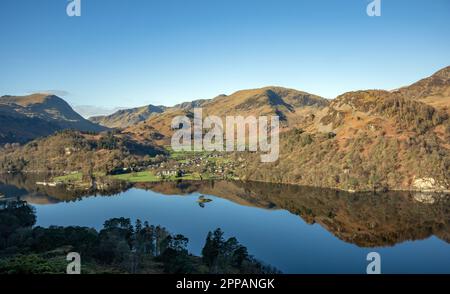 Blick auf den See von Silverpoint über Ullswater bis Glenridding im Lake District Stockfoto