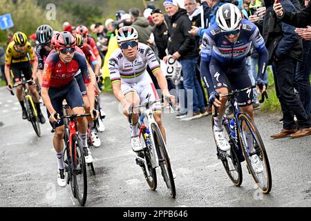 Lüttich, Belgien. 23. April 2023. Das Men-Elite-Rennen der eintägigen Radtour Lüttich-Bastogne-Lüttich, 258,5km km von Lüttich, über Bastogne nach Lüttich, Sonntag, 23. April 2023. BELGA FOTO JASPER JACOBS Kredit: Belga News Agency/Alamy Live News Stockfoto