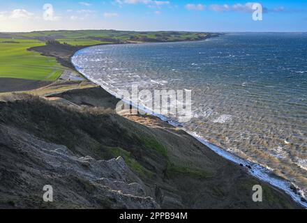 Flade, Dänemark. 30. Januar 2023. Blick von der Klippe Hanklit auf der nordöstlichen Seite der Insel Morsö. Hanklit erhebt sich etwa 61 Meter über dem Limfjord. Kredit: Patrick Pleul/dpa/Alamy Live News Stockfoto