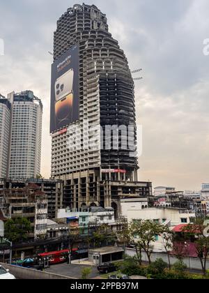 Der Sathorn Unique Tower ist ein unvollendeter Wolkenkratzer in der thailändischen Hauptstadt Bangkok. Geplant als Hochhaus-Wohnanlage, Bau der Bui Stockfoto