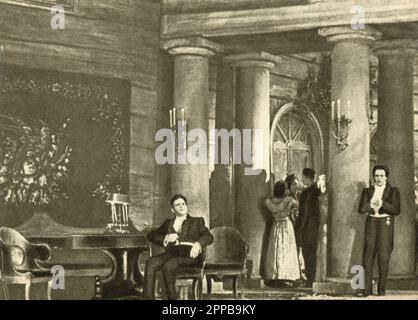 Alte Vintage-Postkarte der UdSSR, 1961. Szene aus der Oper "Evgeny Onegin". Moskau. Bolschoi-Theater. 1944. Stockfoto