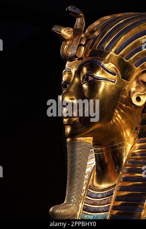 Goldene Bestattungsmaske des Pharaos Tutanchamun, verstanden Stockfoto